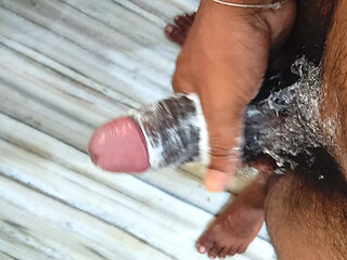 Bathroom musterbation first time