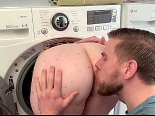 Fucking My Pawg Stepmom STUCK in the Washing Machine - Steve Rickz, Bigbootyandbeast