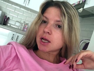 Amateur Blonde Teen Intense Masturbation HD