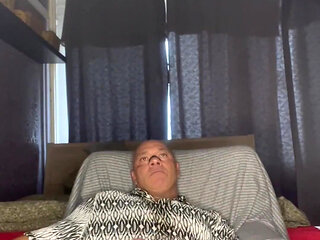 Mr Guru. Sexy Body Builder Wank at Home