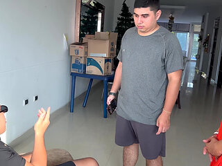 I Fuck the Stepdaughter of a Blind Man Next to Him, Semen Falls on Him and He Thought It Was Cream