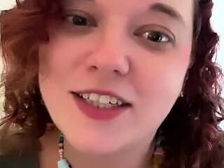 Amateur redhead shaves and masturbates