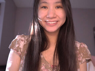Cute Asian Girl ASMR - Luke 7-9