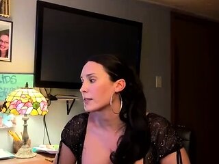 Close up amateur masturbating solo