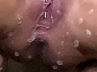 Kira Queen Shaves Pussy and Grinds It in the Shower!