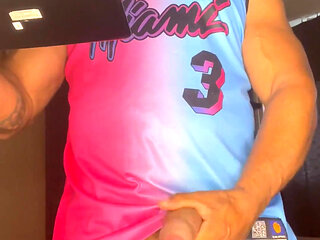 Mr Guru Solo Bodybuilder Daddy Wank