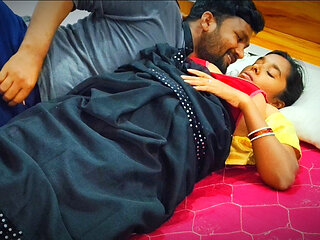 Kamvali bai uska Boss aaj aapne gav me jakar ek purane room me sex kiye - hot beautiful desi bhabhi sex movies in hindi voice.