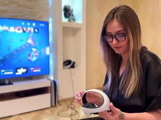 Tricky Stepson Fucks His Naive Stepmom while She is in Virtual Reality