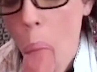 Hot Blondes and Brunette in Intense Pussy Close-ups