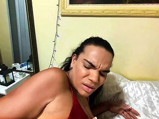 Rayane loves to fuck with a Big Dick