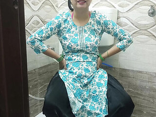 Naughty Teen Fucks Beautiful Stepmom in Bathroom - Desi Homemade Sex