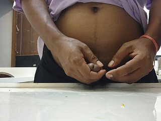 Raat Raat Bhar soye nahin apni girlfriend ki yad mein