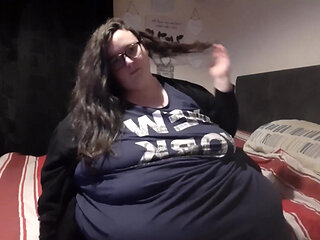 SSBBW naked goddess doggy belly play