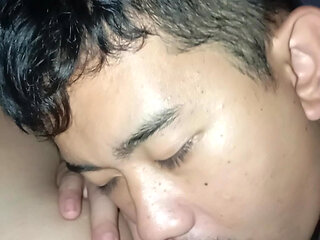 EATING ASIAN MILF PUSSY