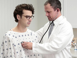 Doctor Testing a Simulation Examination on The Twink Patient - Doctorblows