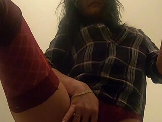 I'm Already Very Wet, Do U Want to Feel It?