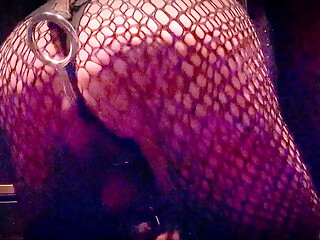 Jett Hoover electro stimulates cock and ass to juicy cumshot