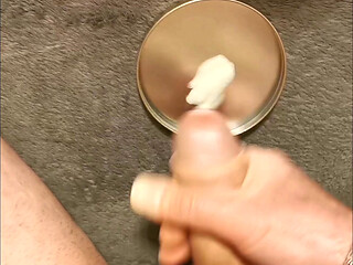 Slow cumshot, thick cum is dripping 02