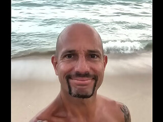 BEACH DAY