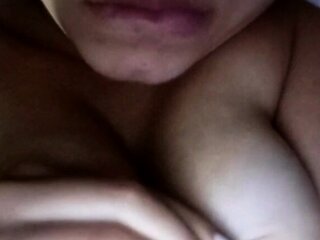 Joingy Girlfriend opens Everything