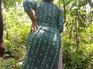 Jungle sex video Hindi