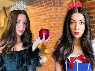 Sneaky Gnome Fucks Snow White when Time Stops on Halloween