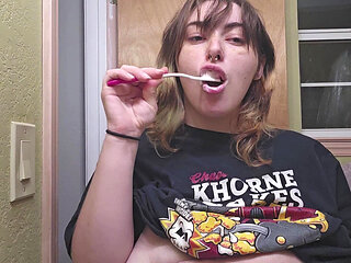 Brushin and Flashin Messy!