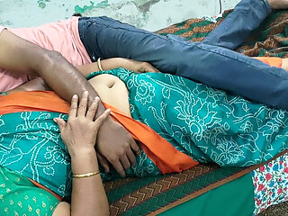 Step Sister and I Were Relaxing on the Bed When He Was Shocked to Think That I Suddenly Wanted to Have Sex with Him.