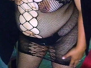 Gordimami in fishnet stockings Vanessa Hotwife