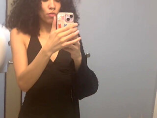 Desperate Public Pissing Ugh