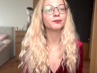 Female Supremacy Stages of Submission!