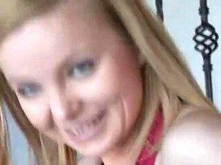 Submissive chick let me to check out her cunt: Amateur, Babe  Blonde Porn