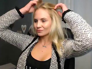 Blonde teases on webcam: Amateur  Xnxx Porn
