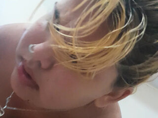 Eating the married woman without a cape