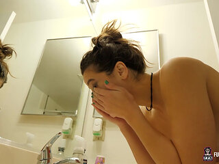 Abbie Maley can't keep her hands off her man's thick cock