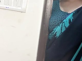 Bhabhi, I Want to Lick Your Pussy