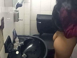 Captured: Students in Institute Bathroom! Exclusive Hom...