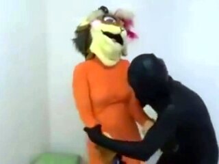 Amateur Big Titted Brunette Get Fucked On The Couch