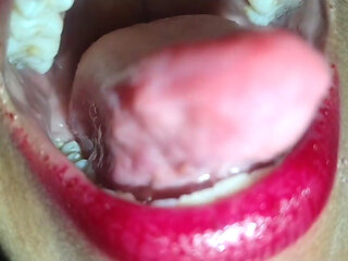 Desi virgin gf small boobs pressing and fucking