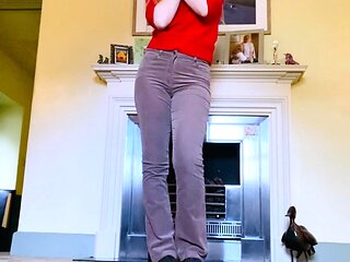 StripCamFun Blonde Amateur MILF Webcam for You