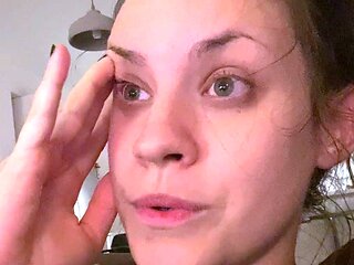 Tattoed Amateur Webcam Girl Hot Dildo Action Masturbation