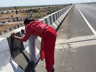 To Get Rid of the Driver Standing on the Bridge of Komal Highway