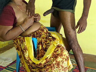 The House Owner, Aunty, Had Come to Collect Rent. I Engaged in Sexual Play with Her and Had Sex with That Mature Woman