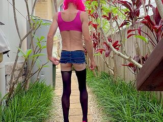 Nature's Little Slut Show