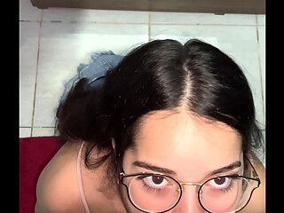 Boquete POV de Debora Mendes em Wellington Ribeiro, reflexo da bunda no espelho e facial intenso no final - COMPLETO NO SHEER.COM E RED