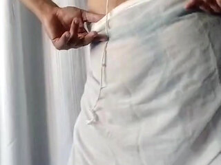 DANCING TO AAJ KI RAAT