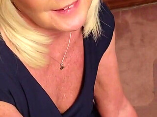 Pumps, Pantyhose and Tired Feet