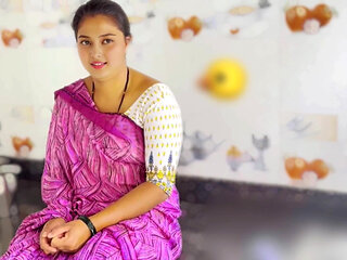 Desi innocent village girl (maid's Girl) Went down the boss's house on dick and fucked by the boss