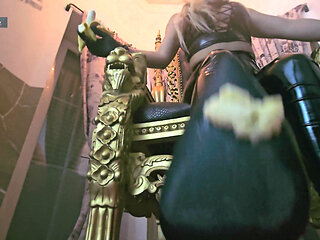 Sheela Sinner the Giantess Crushing the Banana POV