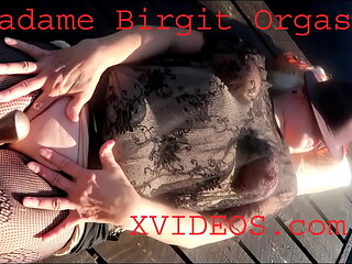 Birgit Housewife Madame masturbating real Orgasm with surprise in XVIDEOS